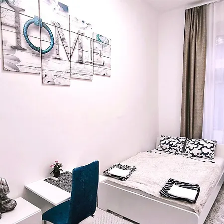 Bella - 86m2, Center Apartment, Next To Metro Line, 2 Bathrooms, * Budapest